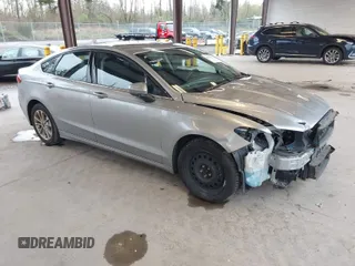 2020 Ford Fusion SE with VIN 3FA6P0HD6LR122451, listed as a IAAI auction lot 41963862 with 126,163 mi miles. Bid and sale history available at carsss.com. Image 1.