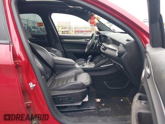 2019 Alfa Romeo Stelvio Ti with VIN ZASPAKBN1K7C49148, listed as a IAAI auction lot 42205054 with 47,338 mi miles and . Bid and sale history available at DreamBid. Image 5.