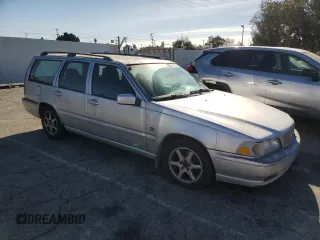 2000 Volvo V70 with VIN YV1LW61J1Y2711626, listed as a Copart auction lot 89010795 with 0 mi miles and Clean Title. Bid and sale history available at carsss.com. Image 4.