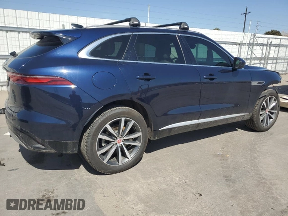 2022 Jaguar F-Pace S with VIN SADCJ2EXXNA701629, listed as a Copart auction lot 51837075 with 33,089 mi miles and Salvage title. Bid and sale history available at DreamBid. Image 3.