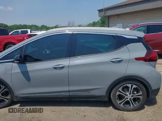 2021 Chevrolet Bolt EV Premier z VIN 1G1FZ6S01M4106836, wystawiony jako IAAI lot #42438764 z przebiegiem 27 894 mil mil oraz . Historia ofert i sprzedaży dostępna na DreamBid. Obrazek 14.