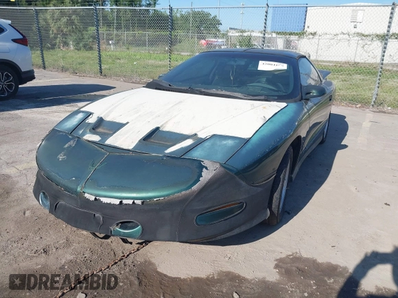 1996 Pontiac Firebird Formula with VIN 2G2FV22P5T2221912, listed as a IAAI auction lot 42004189 with 130,655 mi miles and . Bid and sale history available at DreamBid. Image 2.