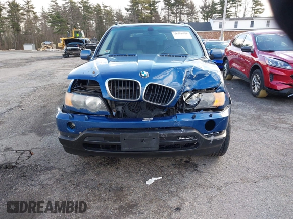 2001 BMW X5 4.4i with VIN WBAFB33501LH24719, listed as a IAAI auction lot 41055076 with 126,530 mi miles. Bid and sale history available at carsss.com. Image 6.