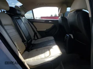 2012 Volkswagen Jetta SEL с VIN 3VWLP7AJXCM415494, выставлен на аукционе Copart как лот 81130864 с пробегом Не указан миль и Списание • Salvage title. История ставок и продаж доступна на DreamBid. Изображение 10.