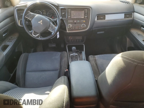 2017 Mitsubishi Outlander ES с VIN JA4AZ2A30HZ045987, выставлен на аукционе Copart как лот 50389745 с пробегом 105 628 миль миль и Списание • Salvage title. История ставок и продаж доступна на DreamBid. Изображение 8.