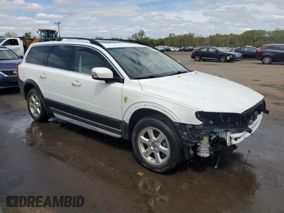 2013 Volvo XC70 3.2L with VIN YV4952BZ4D1160718, listed as a Copart auction lot 52812724 with 131,803 mi miles and Salvage Title. Bid and sale history available at DreamBid. Image 4.