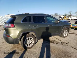 2019 Jeep Cherokee Latitude with VIN 1C4PJMCX0KD113213, listed as a Copart auction lot 49228805 with 49,085 mi miles and Salvage title. Bid and sale history available at DreamBid. Image 3.