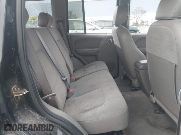 2004 Jeep Liberty Limited with VIN 1J4GL58K94W318379, listed as a IAAI auction lot 41802645 with 275,834 mi miles. Bid and sale history available at carsss.com. Image 8.