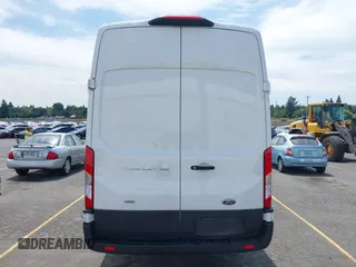 2023 Ford Transit Cargo z VIN 1FTBR3U86PKA69175, wystawiony jako IAAI lot #42520049 z przebiegiem 50 866 mil mil oraz . Historia ofert i sprzedaży dostępna na DreamBid. Obrazek 16.