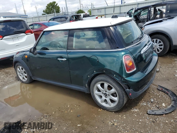 2009 MINI Hardtop z VIN WMWMF33539TU69648, wystawiony jako Copart lot #64213555 z przebiegiem 165 805 mil mil oraz Czysty tytuł • Clean title. Historia ofert i sprzedaży dostępna na DreamBid. Obrazek 2.