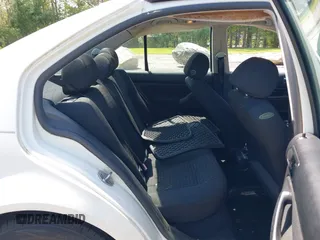 2003 Volkswagen Jetta GL с VIN 3VWRK69M13M075752, выставлен на аукционе IAAI как лот 42241488 с пробегом 169 831 миль миль и . История ставок и продаж доступна на DreamBid. Изображение 8.