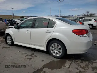 2013 Subaru Legacy 2.5i z VIN 4S3BMCA62D3040389, wystawiony jako Copart lot #50062795 z przebiegiem 181 180 mil mil oraz Szkoda całkowita • Salvage title. Historia ofert i sprzedaży dostępna na DreamBid. Obrazek 2.