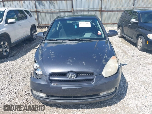 2008 Hyundai Accent SE z VIN KMHCN36C28U063313, wystawiony jako IAAI lot #42241892 z przebiegiem 147 097 mil mil oraz . Historia ofert i sprzedaży dostępna na DreamBid. Obrazek 13.