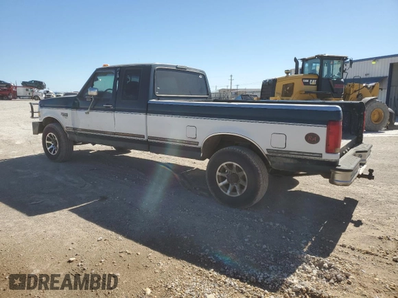 1995 Ford F-250 with VIN 1FTHX25F4SKB69890, listed as a Copart auction lot 48048305 with 368,144 mi miles and Clean Title. Bid and sale history available at carsss.com. Image 2.