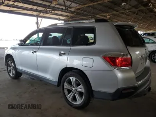 2013 Toyota Highlander Limited z VIN 5TDDK3EHXDS237092, wystawiony jako Copart lot #55887145 z przebiegiem 119 309 mil mil oraz Szkoda całkowita • Salvage title. Historia ofert i sprzedaży dostępna na DreamBid. Obrazek 2.