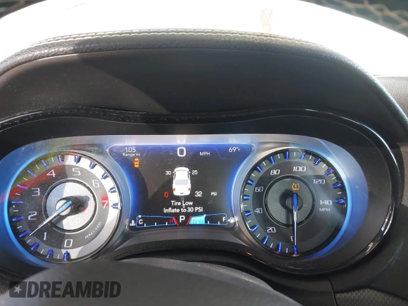 2015 Chrysler 300 with VIN 2C3CCAGG0FH887573, listed as a IAAI auction lot 41111962 with 84,286 mi miles. Bid and sale history available at carsss.com. Image 7.