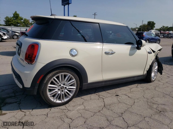 2022 MINI Hardtop 2 Door Cooper S with VIN WMW53DH08N2P89340, listed as a Copart auction lot 70395414 with 0 mi miles and Salvage Title. Bid and sale history available at carsss.com. Image 3.