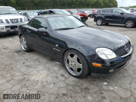 1998 Mercedes-Benz SLK-Class with VIN WDBKK47F3WF034409, listed as a Copart auction lot 71972994 with 203,772 mi miles and Salvage Title. Bid and sale history available at carsss.com. Image 4.