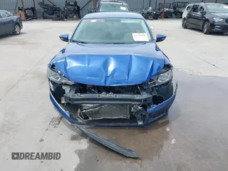 2017 Volkswagen Passat S z VIN 1VWAT7A34HC003813, wystawiony jako IAAI lot #42322928 z przebiegiem 207 115 mil mil oraz . Historia ofert i sprzedaży dostępna na DreamBid. Obrazek 13.