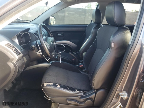 2010 Mitsubishi Outlander SE with VIN JA4AS3AW6AZ018626, listed as a Copart auction lot 51621035 with 184,953 mi miles and Salvage Title. Bid and sale history available at carsss.com. Image 7.