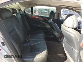 2007 Lexus LS 460 L z VIN JTHGL46FX75001158, wystawiony jako Copart lot #49345445 z przebiegiem 271 513 mil mil oraz Czysty tytuł • Clean title. Historia ofert i sprzedaży dostępna na DreamBid. Obrazek 11.