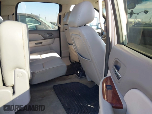 2011 GMC Sierra 1500 SLT with VIN 3GTP2WE36BG100648, listed as a IAAI auction lot 41638421 with 291,205 mi miles and . Bid and sale history available at DreamBid. Image 8.