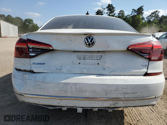 2018 Volkswagen Passat S z VIN 1VWAA7A34JC011566, wystawiony jako Copart lot #53610105 z przebiegiem 83 721 mil mil oraz Szkoda całkowita • Salvage title. Historia ofert i sprzedaży dostępna na DreamBid. Obrazek 6.