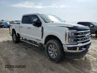 2024 Ford Super Duty F-250 SRW XL with VIN 1FT8W2BT7RED04138, listed as a Copart auction lot 44055915 with 0 mi miles and Salvage Title. Bid and sale history available at carsss.com. Image 4.