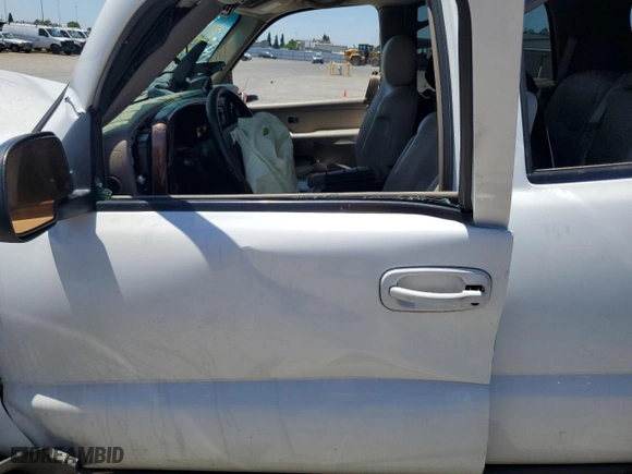 2003 Chevrolet Tahoe LT with VIN 1GNEK13Z53R141170, listed as a Copart auction lot 54648564 with 0 mi miles and Non Repairable. Bid and sale history available at carsss.com. Image 7.