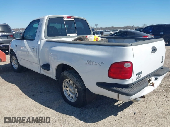 2001 Ford F-150 XL with VIN 2FTZF07221CA45965, listed as a IAAI auction lot 41621617 with 190,372 mi miles. Bid and sale history available at carsss.com. Image 3.