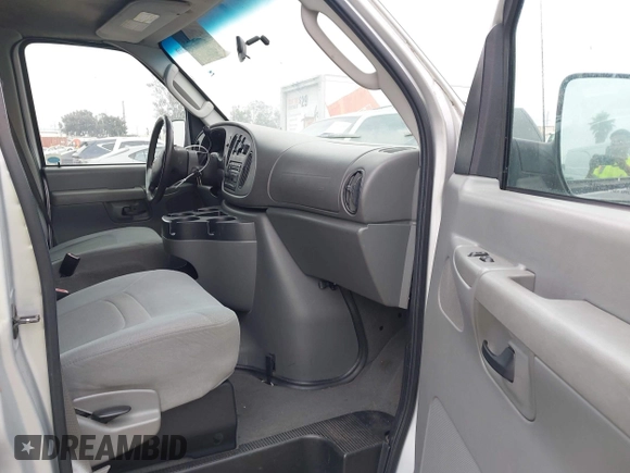2008 Ford Econoline Passenger XL with VIN 1FMNE11W28DA58918, listed as a IAAI auction lot 42793414 with 157,717 mi miles and . Bid and sale history available at DreamBid. Image 5.