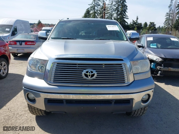 2011 Toyota Tundra 4WD Truck LTD with VIN 5TFHY5F19BX174474, listed as a IAAI auction lot 41970127 with 110,818 mi miles. Bid and sale history available at carsss.com. Image 13.