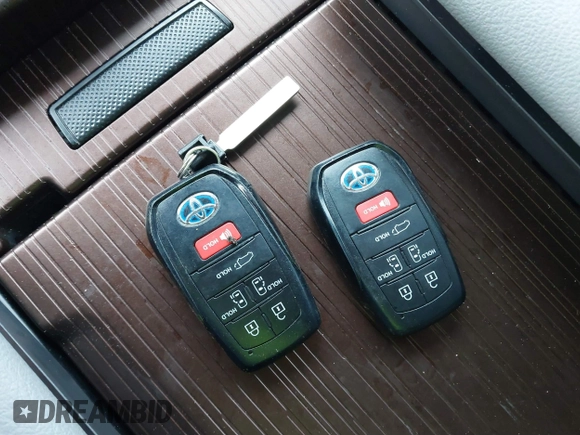 2023 Toyota Sienna XLE с VIN 5TDJRKEC7PS157721, выставлен на аукционе IAAI как лот 41687181 с пробегом 30 351 миль миль и . История ставок и продаж доступна на DreamBid. Изображение 11.