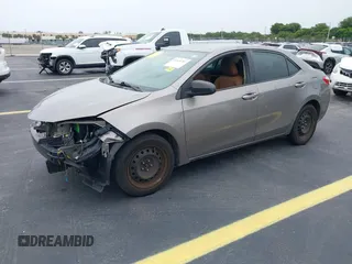2016 Toyota Corolla L z VIN 2T1BURHE8GC707218, wystawiony jako IAAI lot #42424787 z przebiegiem 282 688 mil mil oraz . Historia ofert i sprzedaży dostępna na DreamBid. Obrazek 18.