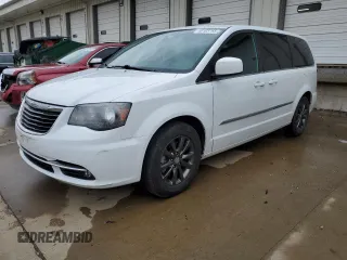 2015 Chrysler Town & Country S with VIN 2C4RC1HG7FR711005, listed as a Copart auction lot 48103765 with 97,496 mi miles and Clean Title. Bid and sale history available at carsss.com. Image 1.