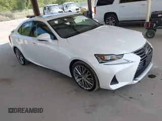 2017 Lexus IS 200t с VIN JTHBA1D20H5051700, выставлен на аукционе IAAI как лот 42485500 с пробегом 43 364 миль миль и . История ставок и продаж доступна на DreamBid. Изображение 1.