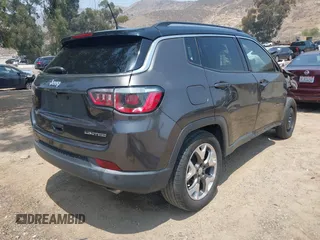 2018 Jeep Compass Limited with VIN 3C4NJCCB5JT253420, listed as a IAAI auction lot 42443809 with 98,057 mi miles and . Bid and sale history available at DreamBid. Image 4.