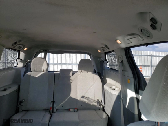 2011 Toyota Sienna LE AAS with VIN 5TDKK3DC8BS037614, listed as a Copart auction lot 83821514 with 179,175 mi miles and Clean Title. Bid and sale history available at carsss.com. Image 10.