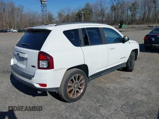 2016 Jeep Compass Sport z VIN 1C4NJCBA4GD785748, wystawiony jako IAAI lot #41585747 z przebiegiem Nie podano mil oraz . Historia ofert i sprzedaży dostępna na DreamBid. Obrazek 4.