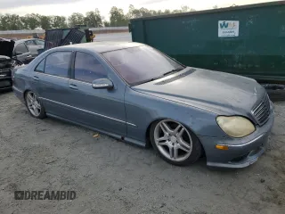 2006 Mercedes-Benz S 500 z VIN WDBNG75J06A462457, wystawiony jako Copart lot #53115985 z przebiegiem Nie podano mil oraz Szkody całkowita. Historia ofert i sprzedaży dostępna na DreamBid. Obrazek 4.