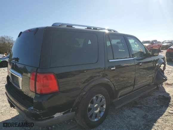 2004 Lincoln Navigator Luxury with VIN 5LMFU27R94LJ10685, listed as a Copart auction lot 43794105 with 441,961 mi miles and Salvage Title. Bid and sale history available at carsss.com. Image 3.