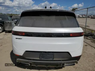 2024 Land Rover Range Rover Sport SE with VIN SAL1P9EU1RA400858, listed as a Copart auction lot 77978354 with 7,585 mi miles and Clean Title. Bid and sale history available at carsss.com. Image 6.