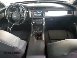 2017 Jaguar XF 35t Premium with VIN SAJBD4BV4HCY44941, listed as a Copart auction lot 62869184 with 65,914 mi miles and Salvage Title. Bid and sale history available at carsss.com. Image 8.