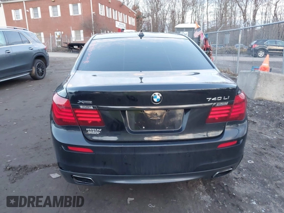 2015 BMW 7 Series 740Li xDrive with VIN WBAYF4C51FGS99074, listed as a IAAI auction lot 41222498 with 132,789 mi miles. Bid and sale history available at carsss.com. Image 16.