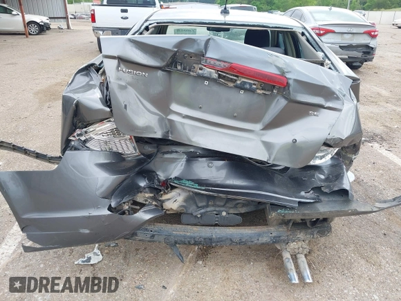 2010 Ford Fusion SE с VIN 3FAHP0HA5AR428603, выставлен на аукционе IAAI как лот 42055330 с пробегом 178 407 миль миль и . История ставок и продаж доступна на DreamBid. Изображение 6.