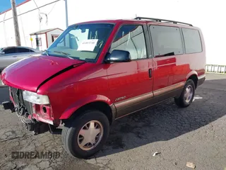 1999 Chevrolet Astro with VIN 1GNEL19W6XB104010, listed as a IAAI auction lot 41403240 with 96,904 mi miles. Bid and sale history available at carsss.com. Image 18.