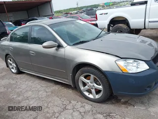 2006 Nissan Altima SE z VIN 1N4BL11D46N322200, wystawiony jako IAAI lot #42131619 z przebiegiem 248 538 mil mil oraz . Historia ofert i sprzedaży dostępna na DreamBid. Obrazek 13.