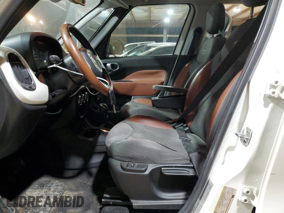 2014 FIAT 500L Trekking with VIN ZFBCFADH0EZ004363, listed as a Copart auction lot 43640755 with 156,416 mi miles and Salvage Title. Bid and sale history available at DreamBid. Image 7.