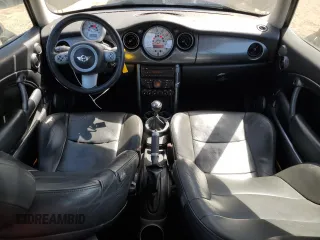 2006 MINI Hardtop with VIN WMWRC33596TK70842, listed as a Copart auction lot 59630865 with 150,866 mi miles and Clean title. Bid and sale history available at DreamBid. Image 8.