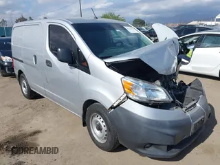 2015 Nissan NV200 SV z VIN 3N6CM0KNXFK729261, wystawiony jako IAAI lot #42222058 z przebiegiem 191 624 mil mil oraz . Historia ofert i sprzedaży dostępna na DreamBid. Obrazek 1.